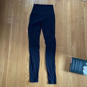 lulu size 2 28” black align leggings